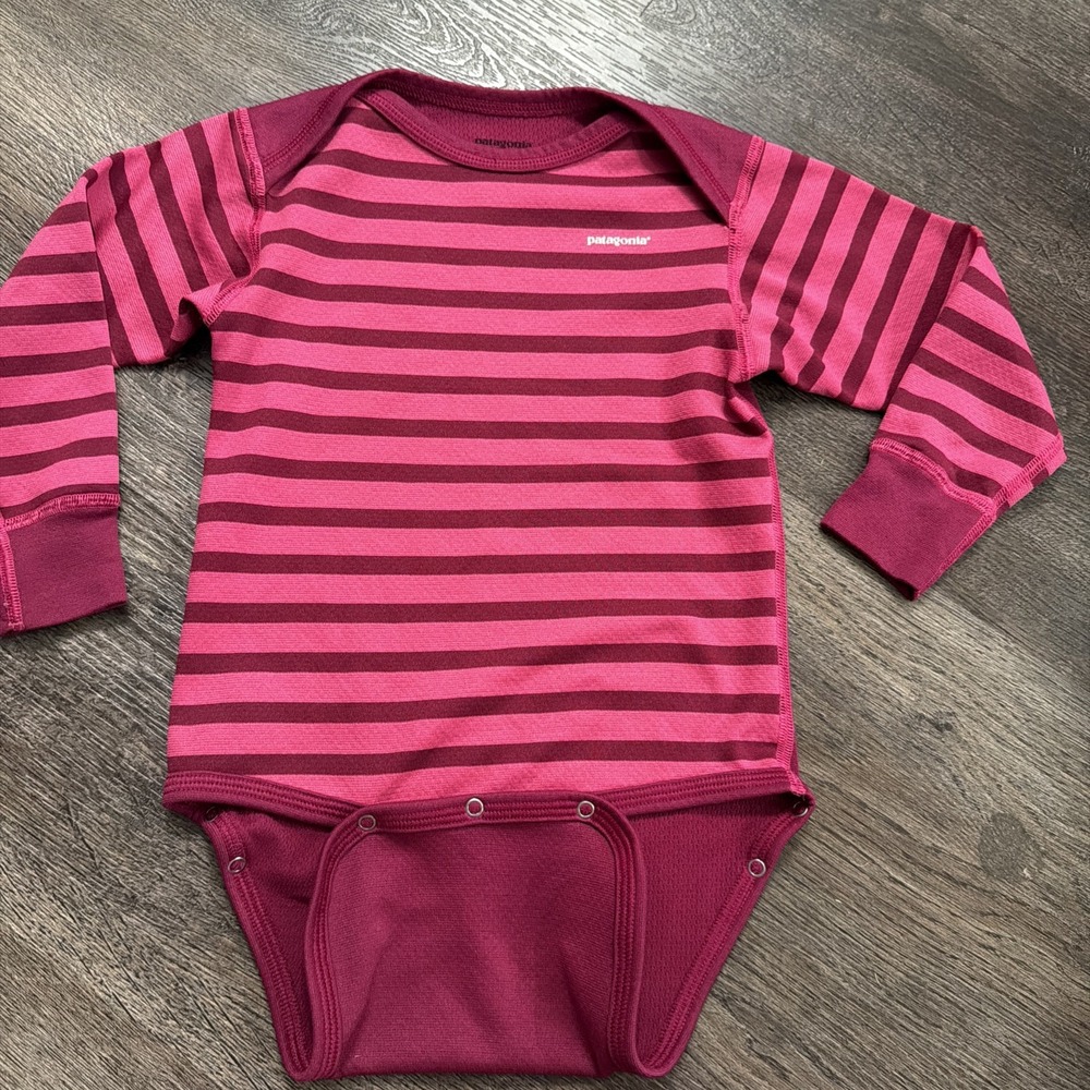Patagonia Girls 2t Striped Romper Pink Long Sleeve Crew Neck Snap Layer